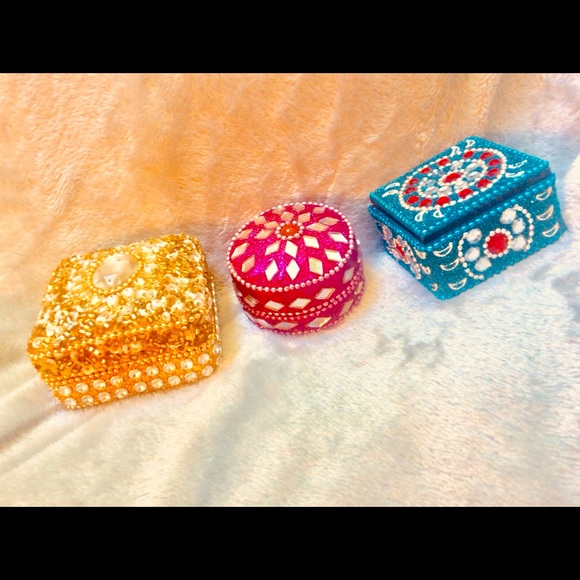 Lot 3 trinket boxes jeweled metallic mirrored bead